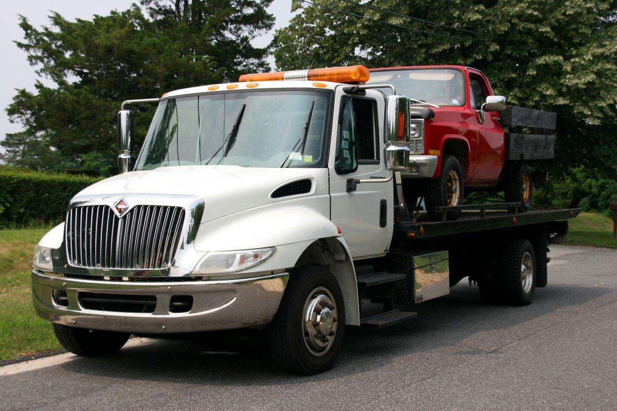 Emergency Towing in Ottawa